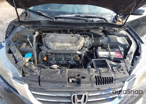 2013 Honda Accord Touring z USA, uszkodzony, nr VIN 1HGCR3F94DA030629